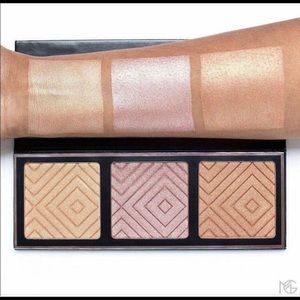 Makeup Geek Limited Edition kathleen lights highlighter palette.